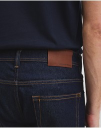 Country Road - Slim Fit Jean