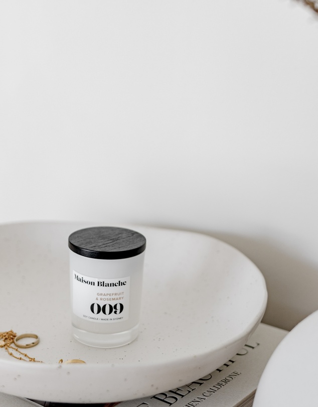 Maison Blanche - 009 Grapefruit & Rosemary - Small Candle