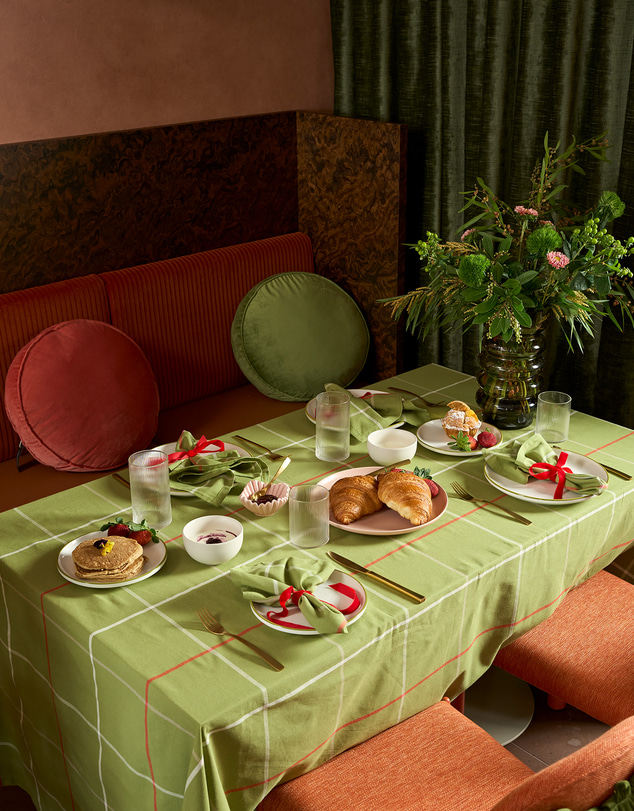 Linen House - Calabria Tablecloth