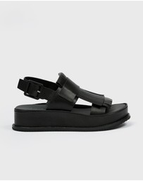 bul - Ha Sandal