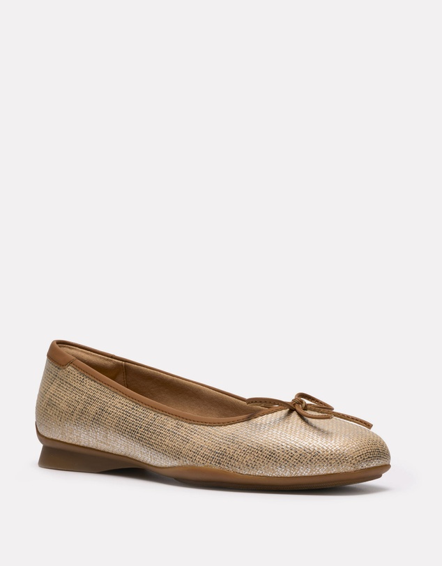 Clarks - Jazmynn Bow Tan Interest