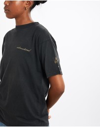 Vintage by The Real Deal - Pre Loved - Vintage 90s Nike International Tee