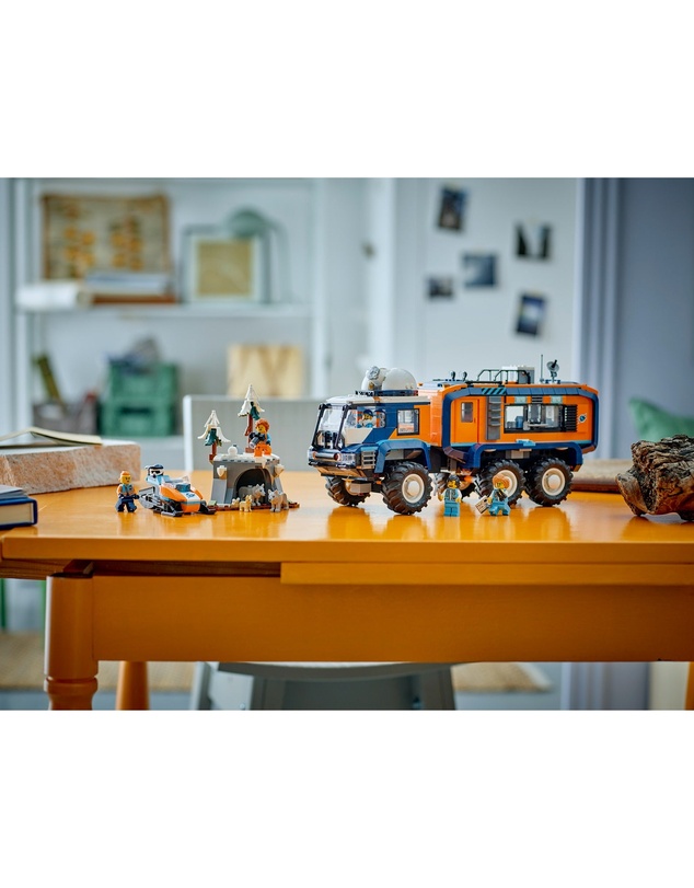 LEGO - 60471 Arctic Explorer Science Lab Truck