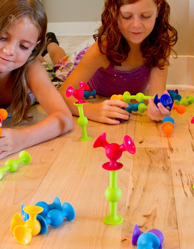 Fat Brain Toys - Fat Brain Squigz Starter Set