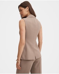 Forever New - Arden Sleeveless Blazer