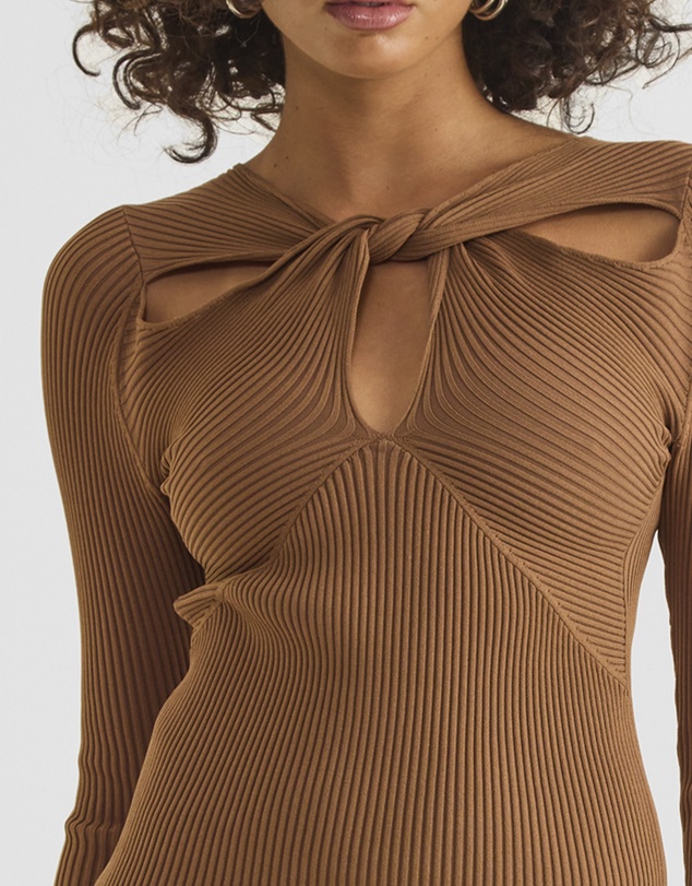 Zerafima - Bow Front Top