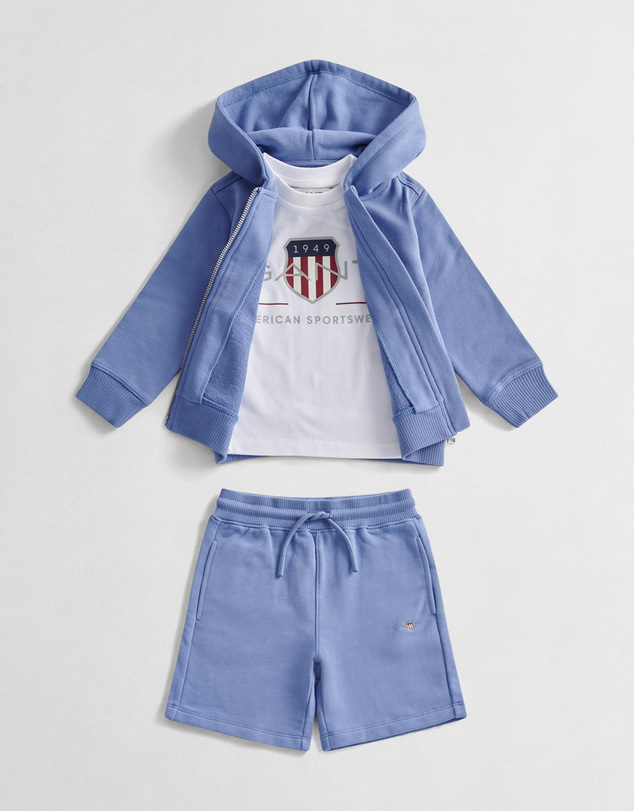 Gant - Shield Full Zip Hoodie, T-Shirt and Sweatshort Set