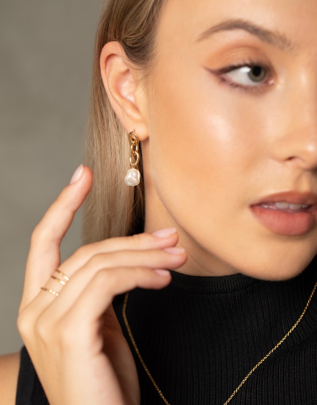 Mestige - Tribute Baroque Pearl Earrings - 18K Gold Plated