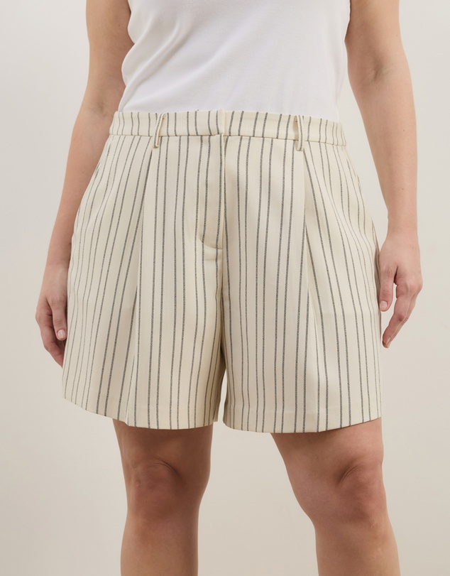 Atmos&Here Curvy - Dune Stripe Tailored Shorts