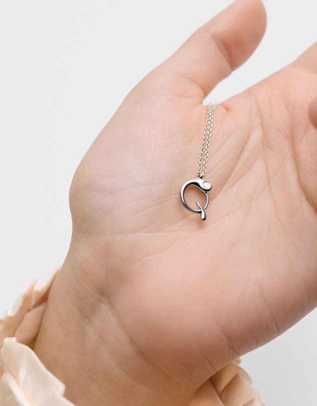 PDPAOLA - Initial 2026 Q Silver Pendant Necklace