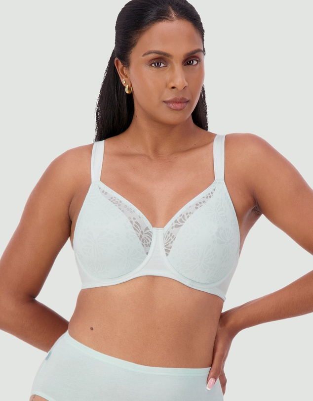 Triumph - Lacy Minimiser Bra