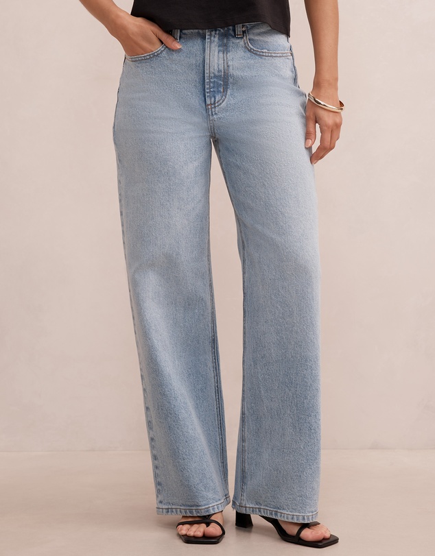 Forever New Petite - Nicki Petite Mid Rise Straight Jeans