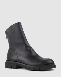 Edward Meller - WEND Ankle Boot with Chunky Tread