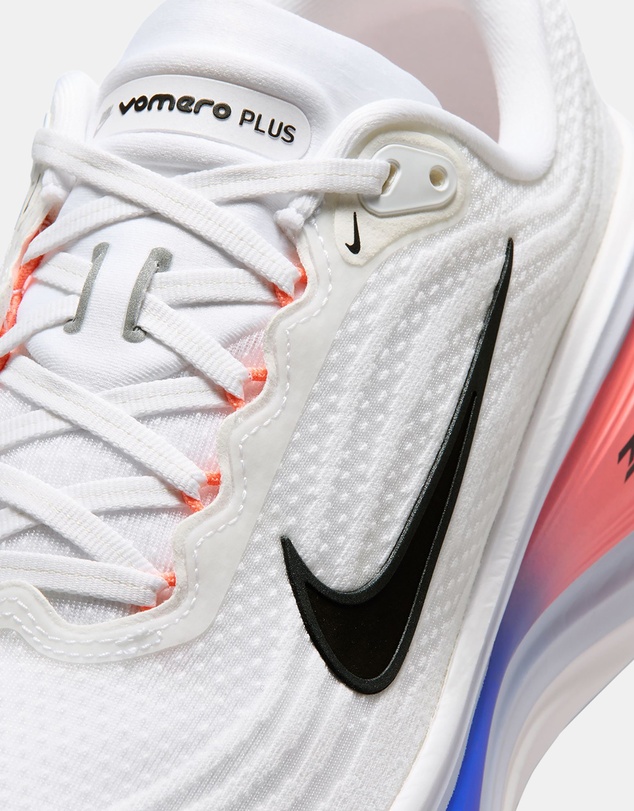 Nike - Nike Vomero Plus - Men's