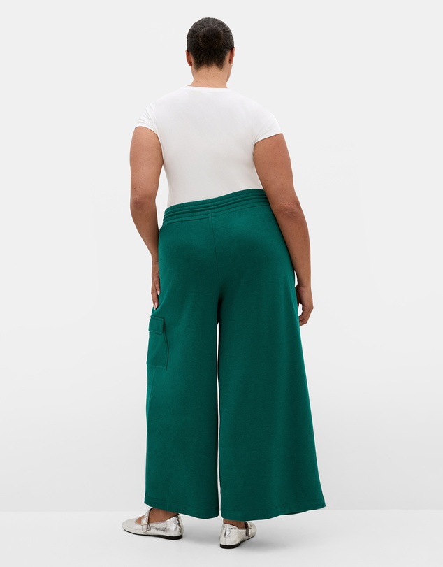 City Chic - Plus size Paige Pocket Wide Leg Track Pant - varsity green