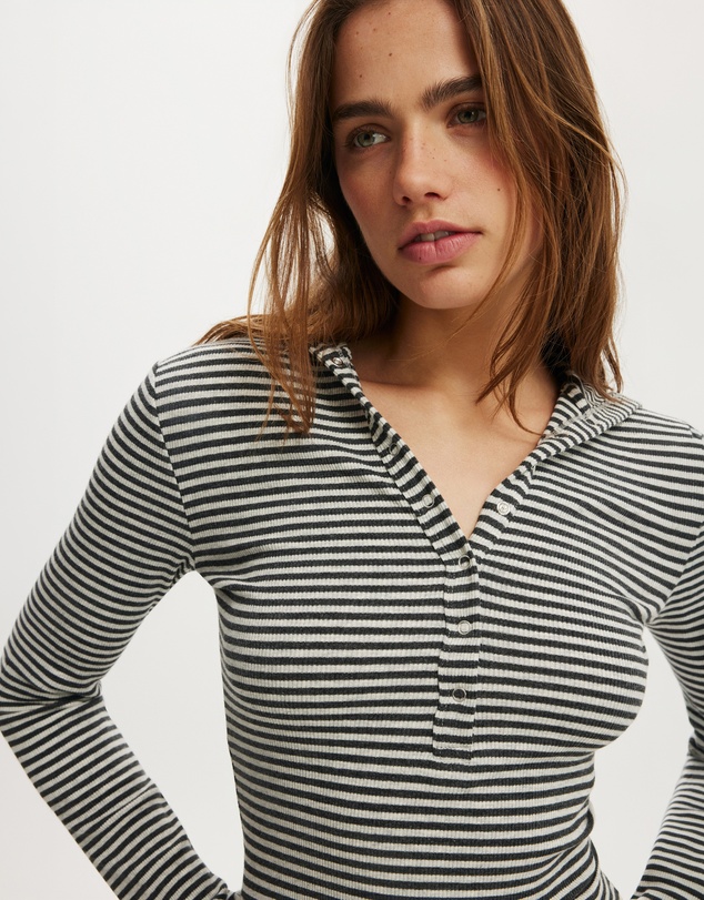Cotton On - Hooded Blake Henley LS Top