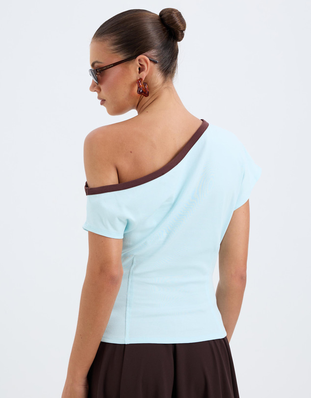 Calli - Phoebe Contrast Off Shoulder T-Shirt