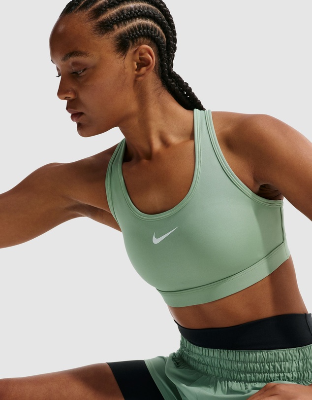 Nike - Swoosh Medium Support Padded Sports Bra