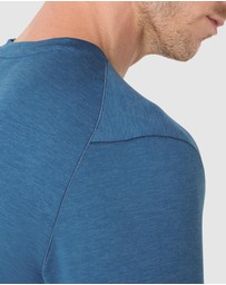 ASICS - Refined Texture Long Sleeved Top - Men's