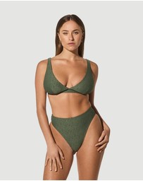 Form and Fold - The Wirefree D-G Top