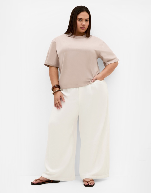 City Chic - Plus size Oversized Crew Neck Tee - latte