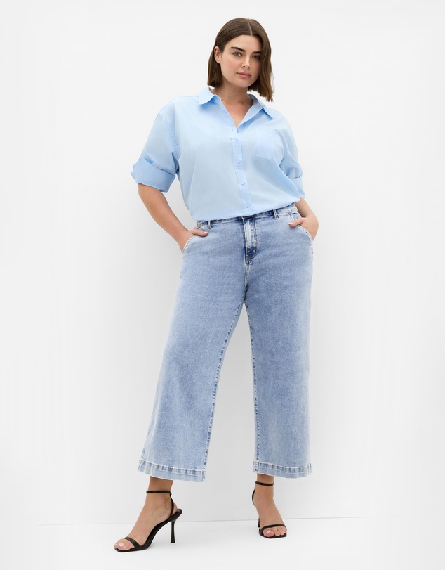 City Chic - Plus size Harley Fit Avery Wide Leg Crop Jean - mid wash