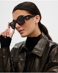Prada - PR 08YS