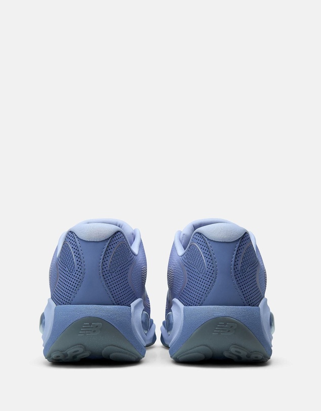 New Balance - AC Runner - Women's