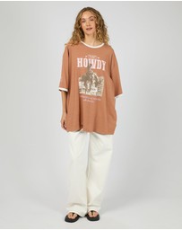 All About Eve - Howdy Oversized Tee Cinnamon