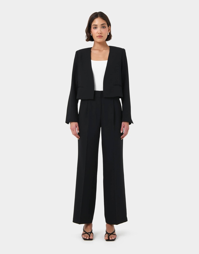 Forcast - Sofia Cropped Blazer