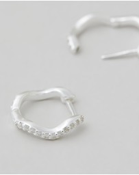 SAINT VALENTINE - Luna Wave Huggies - Silver