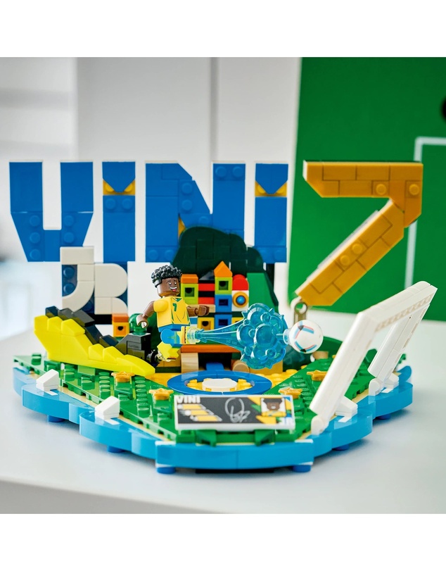 LEGO - 43027 Vini Jr Football Highlights