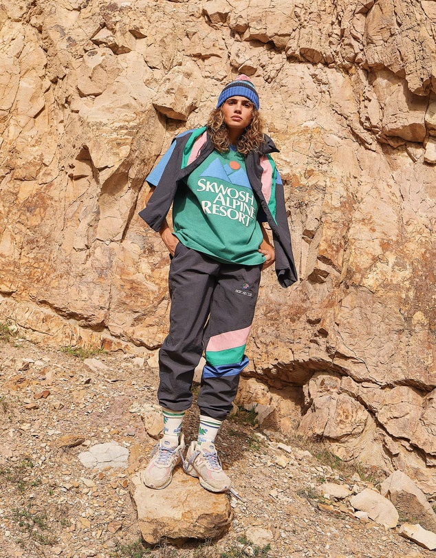 Skwosh - Big Alpine Colour Blocked Tee