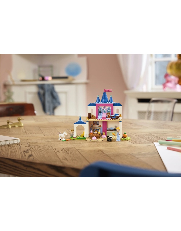 LEGO - 43283 Cinderella Animal Friends Castle