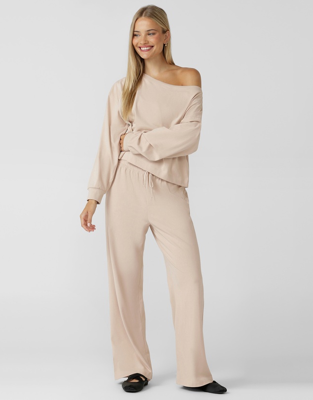 Lorna Jane - Cloud Soft Relaxed Fit Long Sleeve Top