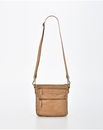 Cobb & Co - Mawson Washed Leather Multiple Pocket Crossbody
