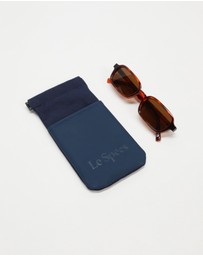 Le Specs - Pilferer