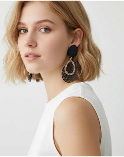 Mossée - Tilda Crystal Cutout Earrings