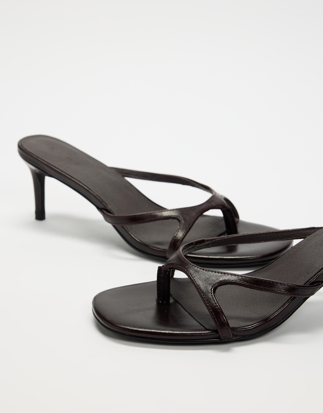 AERE - Dahlia Leather Kitten Heels - Women's
