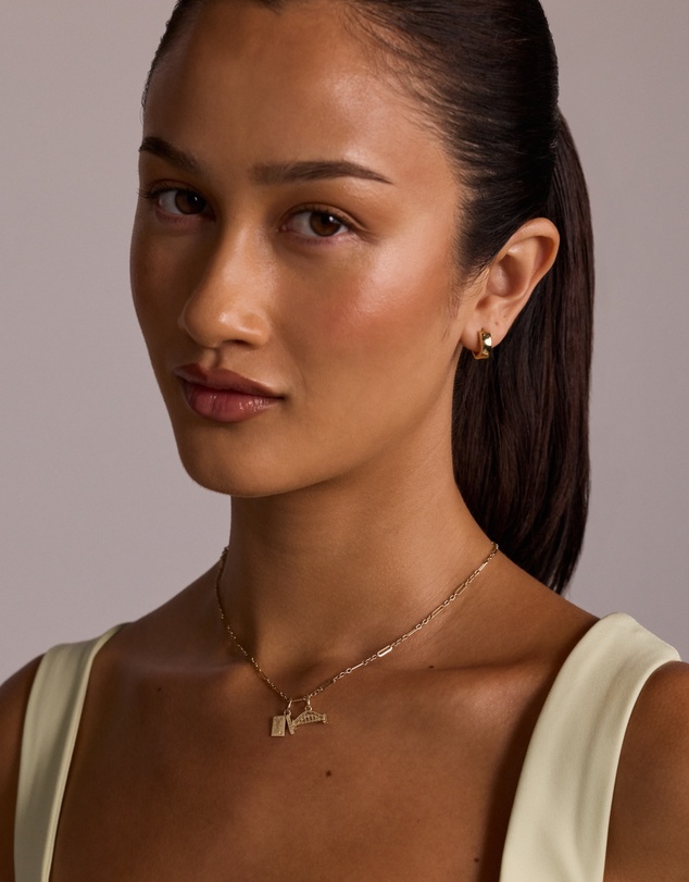 Michael Hill - Australian Postcard Pendant in 10kt Yellow Gold