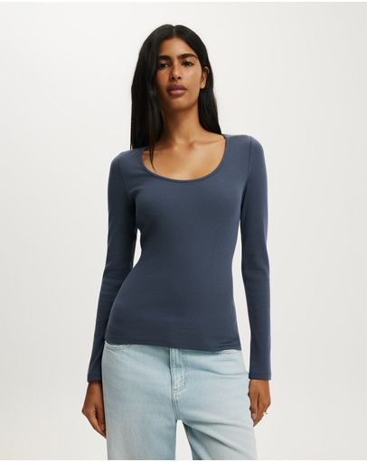 COLLEGIATE NAVY