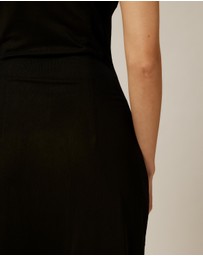 Tussah - Sleeveless Jersey Button Up Dress