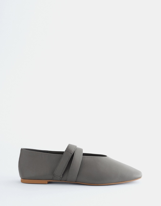 & Other Stories - Cross-Strap Leather Ballet Flats