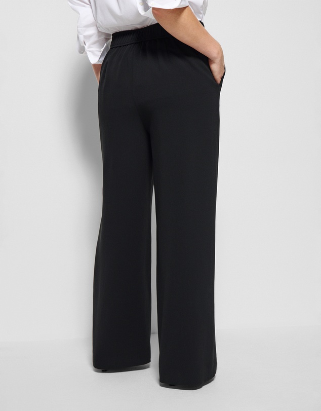 Commonry - The Draped Leg Crepe Trouser