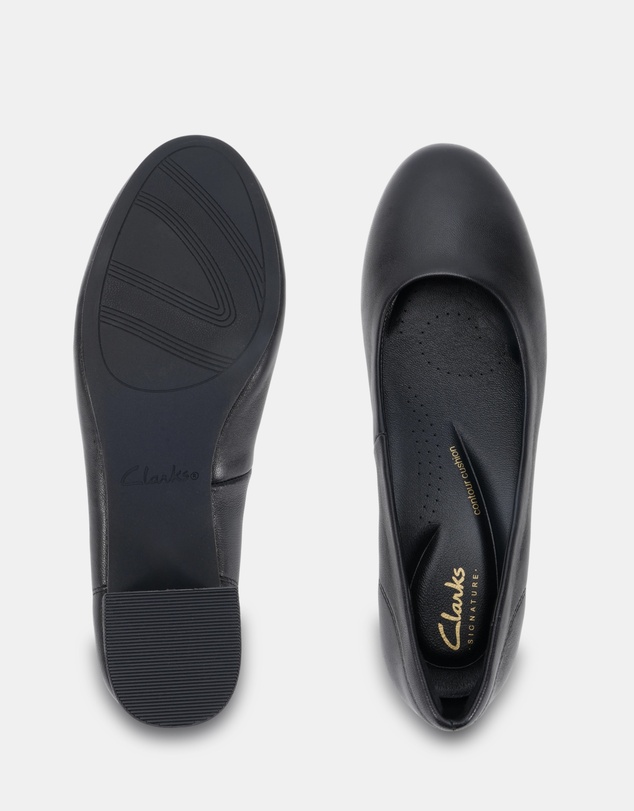 Clarks - Cord Black