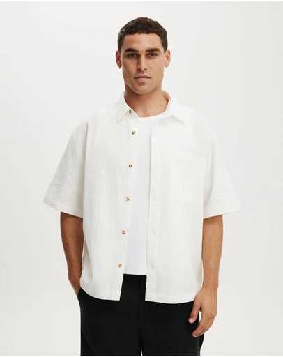 Cotton On - Boxy Fit Short Sleeve Shirt