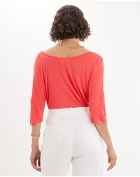 Amelius - Ottavia Three Quarter Batwing Tee