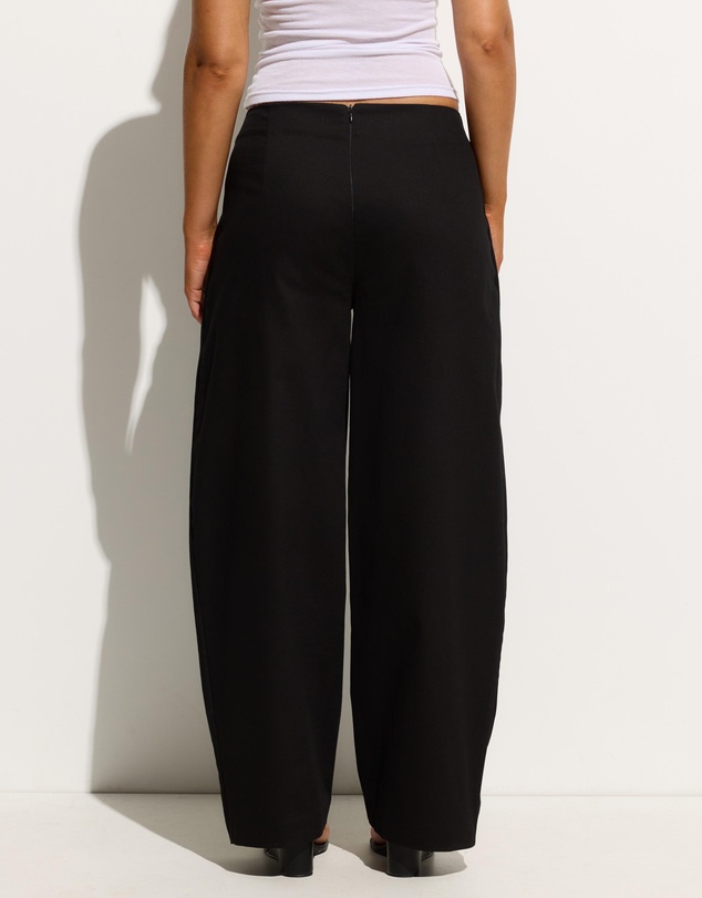 Dazie - Nikia Low Rise Wrap Barrel Cotton Pants