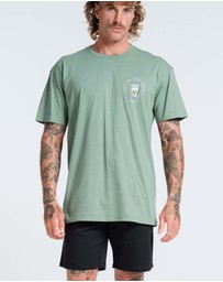 Vacancy Co - Life on the Rocks Tee