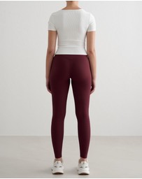 Aim'n - Ribbed Performance Short Sleeve Top
